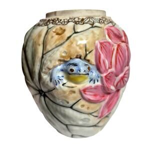Vintage Chinoiserie Ginger Jar Vase 3-D Lotus Peeking Frog Pastels Hand Painted